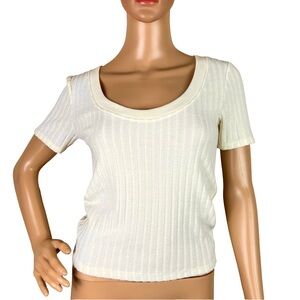 ZARA IVORY SHORT SLEEVE KNIT TOP
